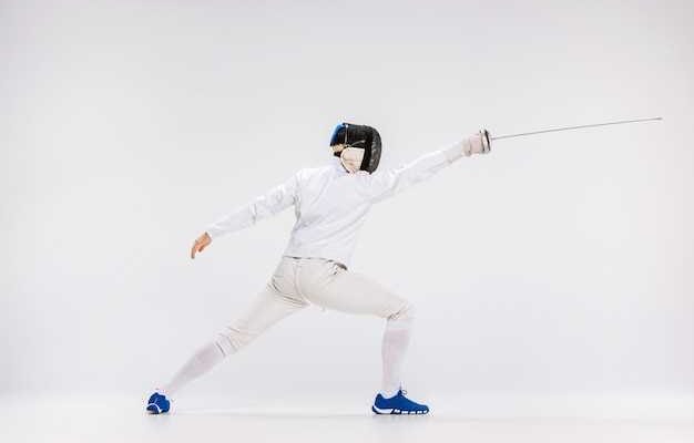 Физическая подготовка фехтовальщика⁚ тренировки и упражнения 4 Физическая подготовка фехтовальщика⁚ тренировки и упражнения