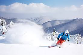 Как избежать травм при катании на горных лыжах⁚ Полное руководство для безопасного катания