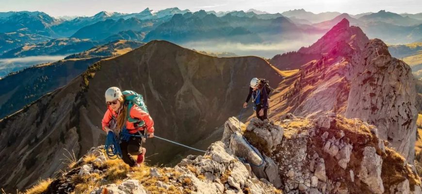 Спуск с горы⁚ техника и тактика для безопасного и эффективного катания