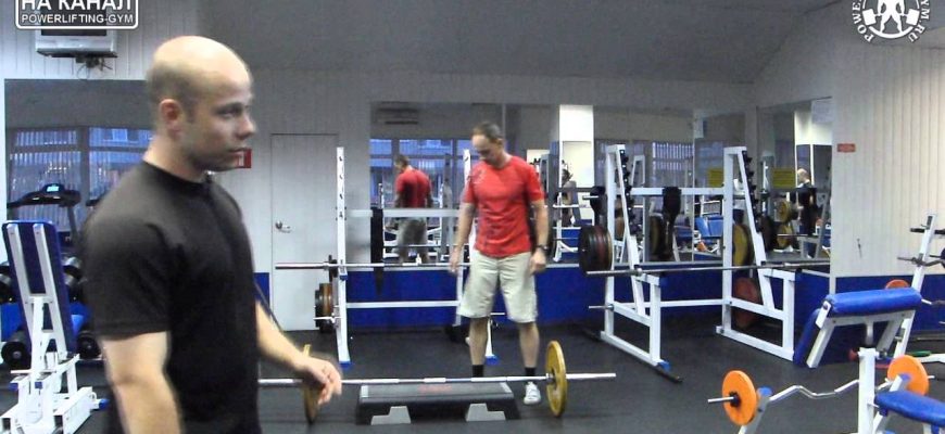 Техника отрыва штанги от помоста в становой тяге⁚ шаг за шагом